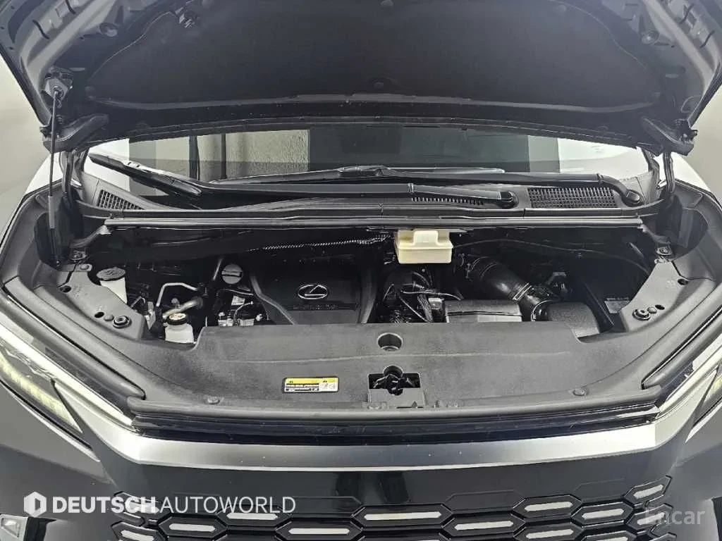 Lexus LM 500h Executive, снимка 6 - Автомобили и джипове - 56429130
