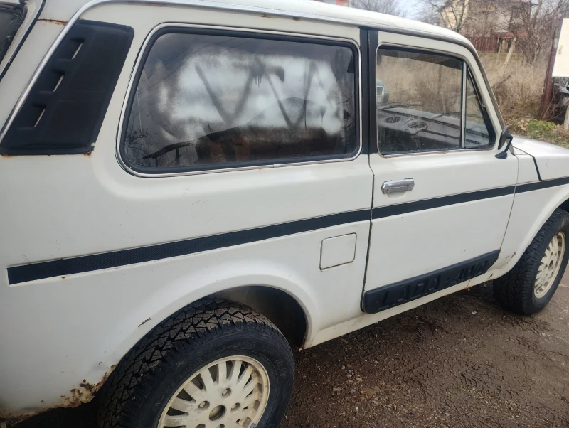 Lada Niva, снимка 5 - Автомобили и джипове - 48788501