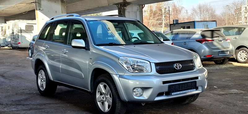 Toyota Rav4 ОТЛИЧНА!!!, снимка 3 - Автомобили и джипове - 48797465