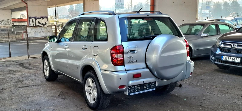 Toyota Rav4 ОТЛИЧНА!!!, снимка 7 - Автомобили и джипове - 48797465