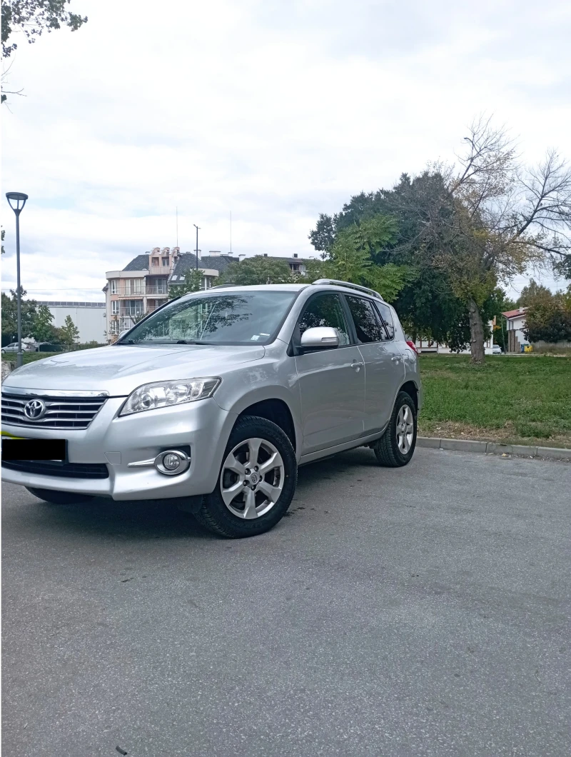 Toyota Rav4 D4D, снимка 3 - Автомобили и джипове - 52441047