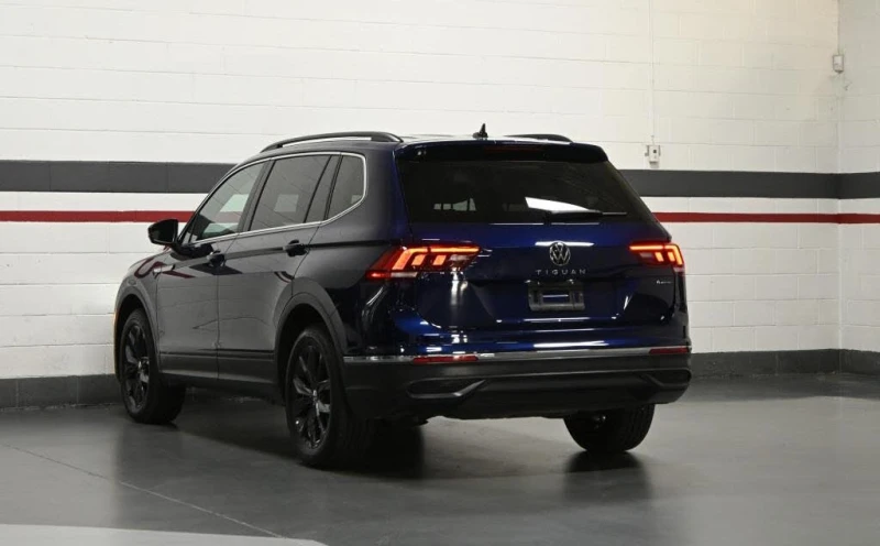 VW Tiguan Comfortline 4Motion * АвтоКредит* (ЦЕНА ДО БГ), снимка 6 - Автомобили и джипове - 52588807