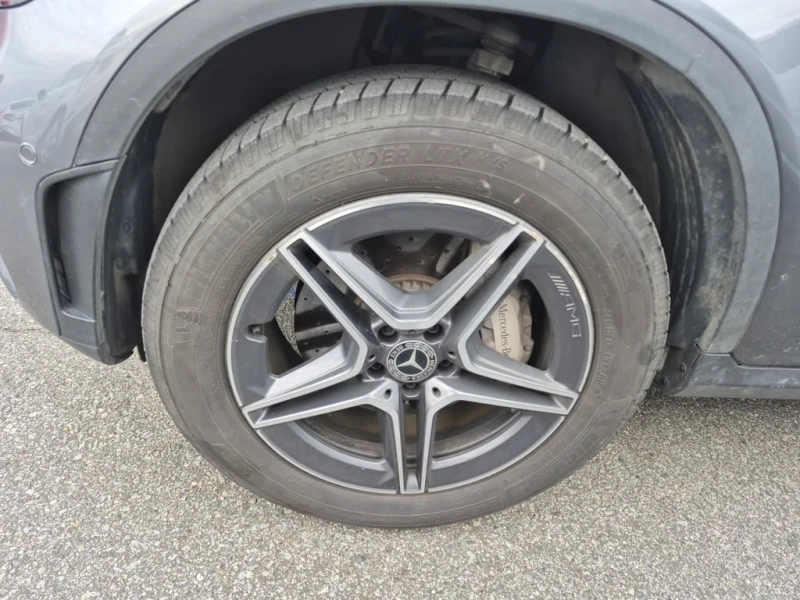 Mercedes-Benz GLC * 300 4MATIC SPORT UTILITY 4D * CARFAX * БЕЗ ПЪРВО, снимка 6 - Автомобили и джипове - 52971325