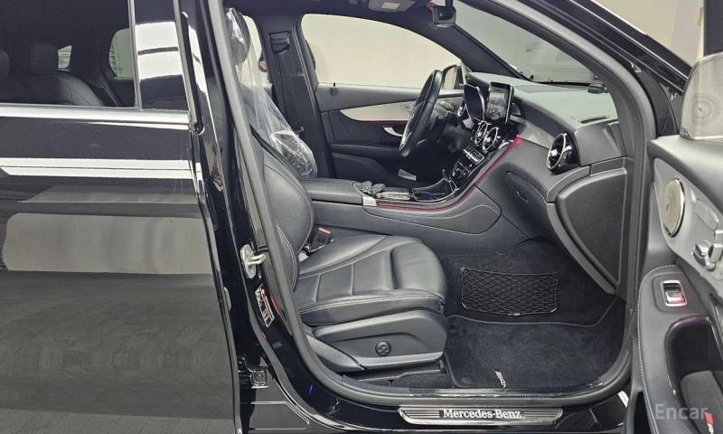 Mercedes-Benz GLC 300, снимка 10 - Автомобили и джипове - 53450438
