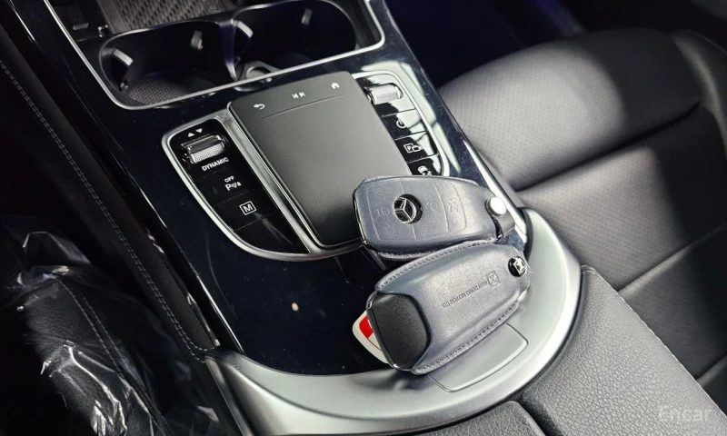 Mercedes-Benz GLC 300, снимка 9 - Автомобили и джипове - 53450438