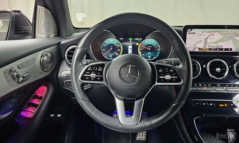 Mercedes-Benz GLC 300, снимка 13 - Автомобили и джипове - 53450438