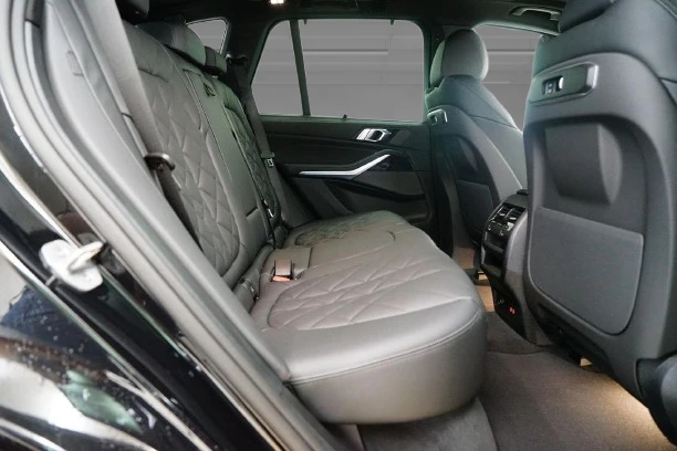 BMW X5 50e xDrive = NEW = M-Sport  | Mobile.bg   12