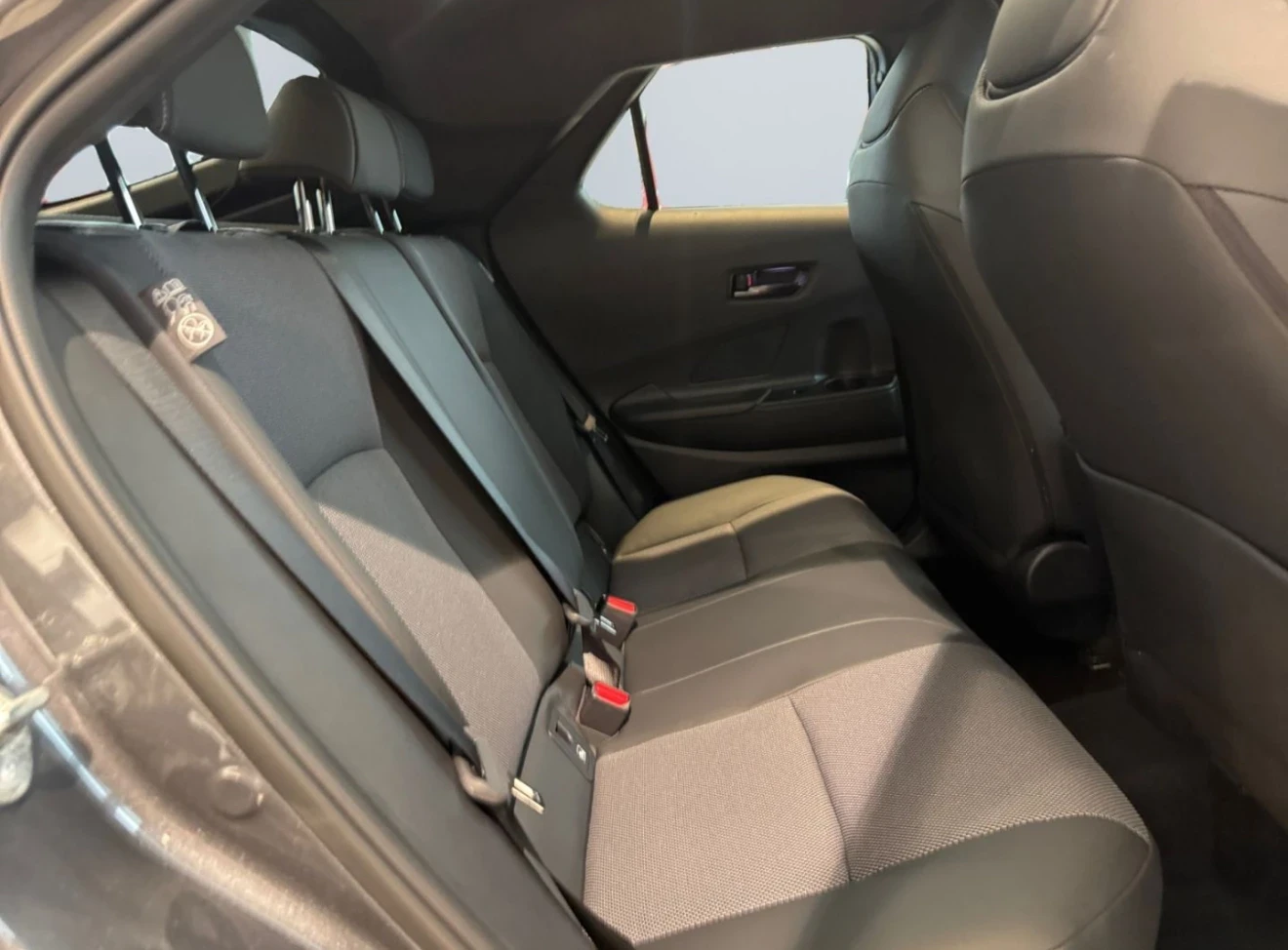 Toyota C-HR Lounge Hybrid 2.0 197к.с. JBL НАЛИЧНА!!! - изображение 10