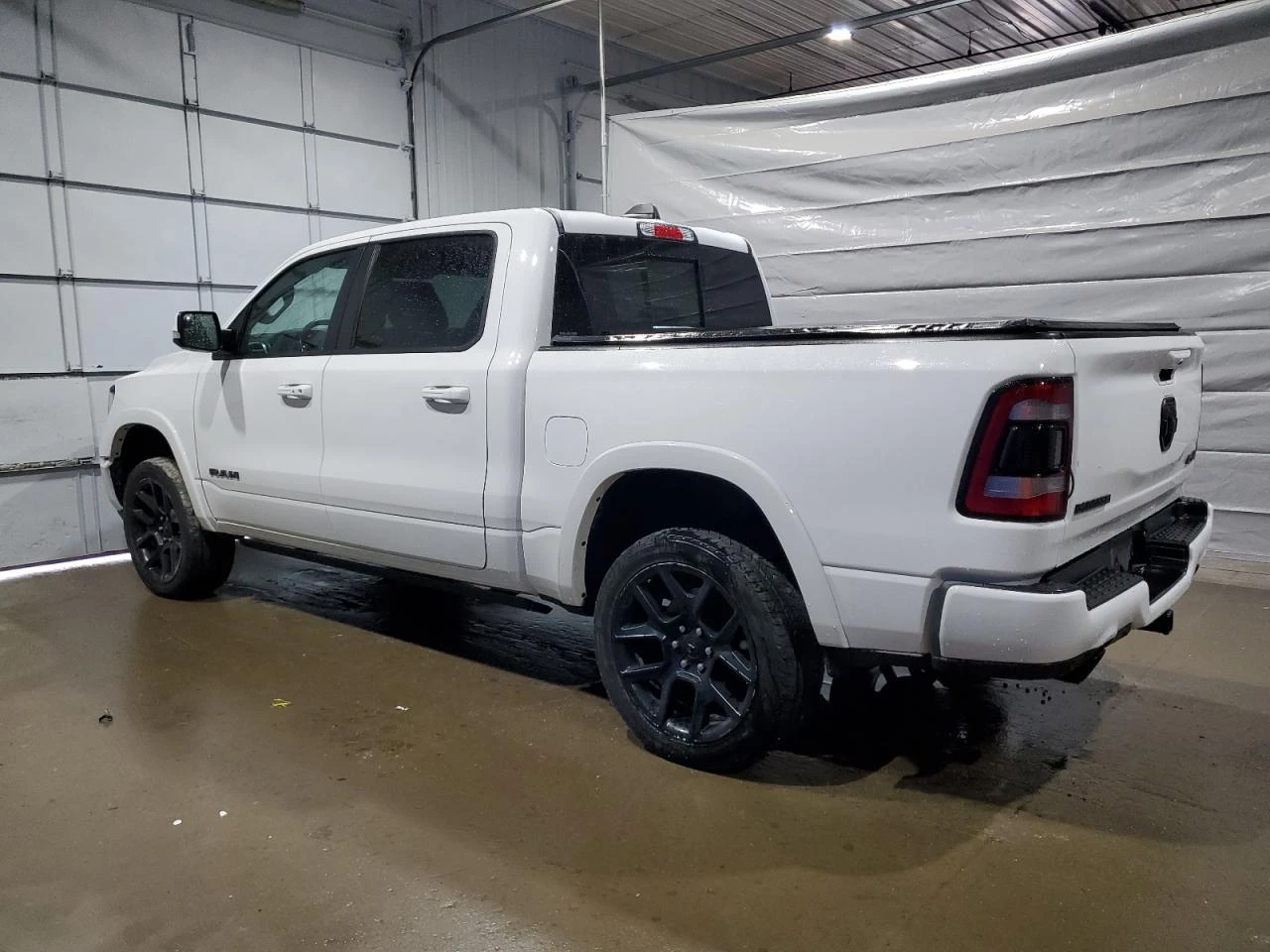 Dodge RAM 1500 LARAMIE - изображение 2