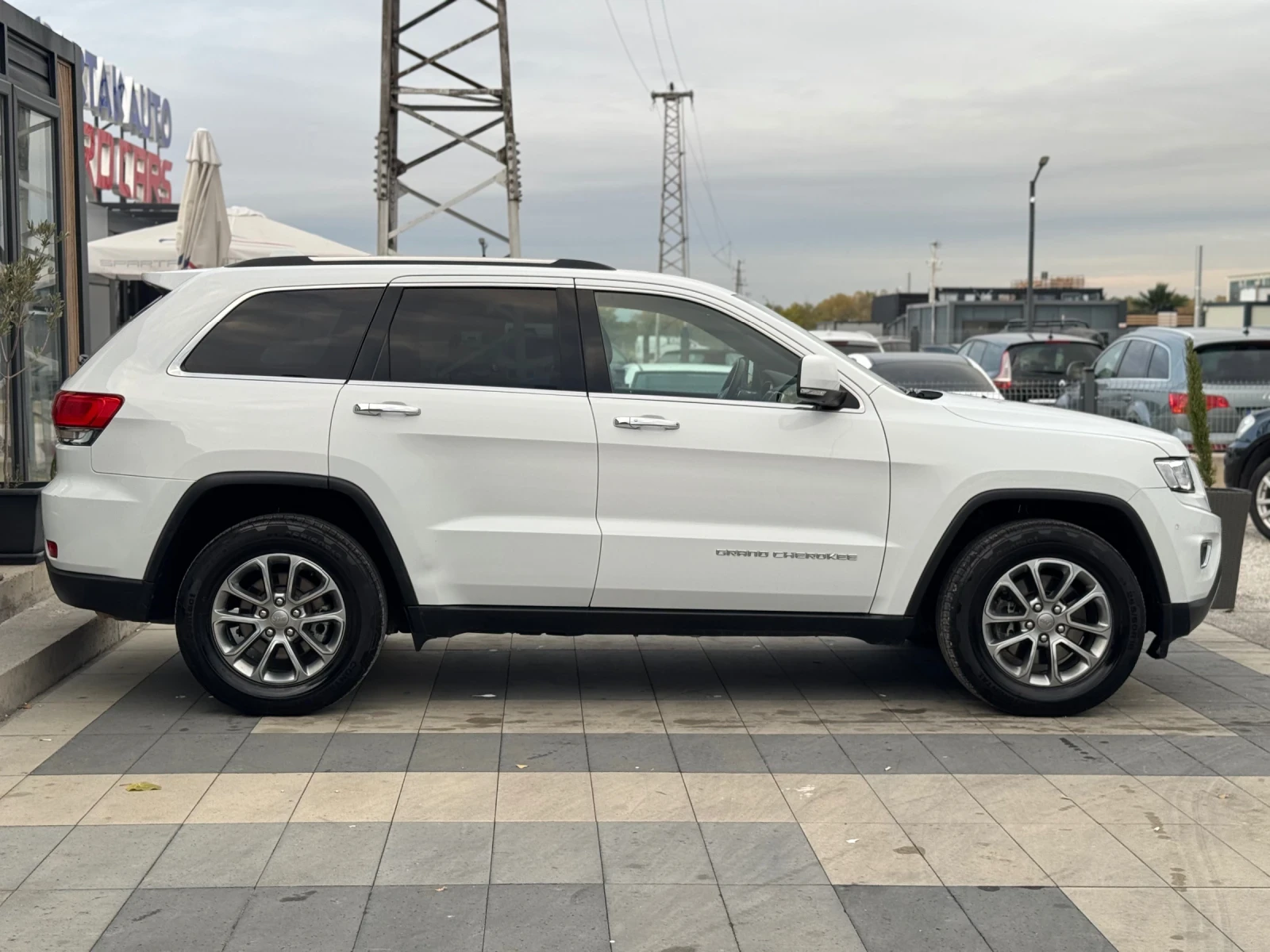 Jeep Cherokee 3.0D 250к.с. 2016г Limited - изображение 4