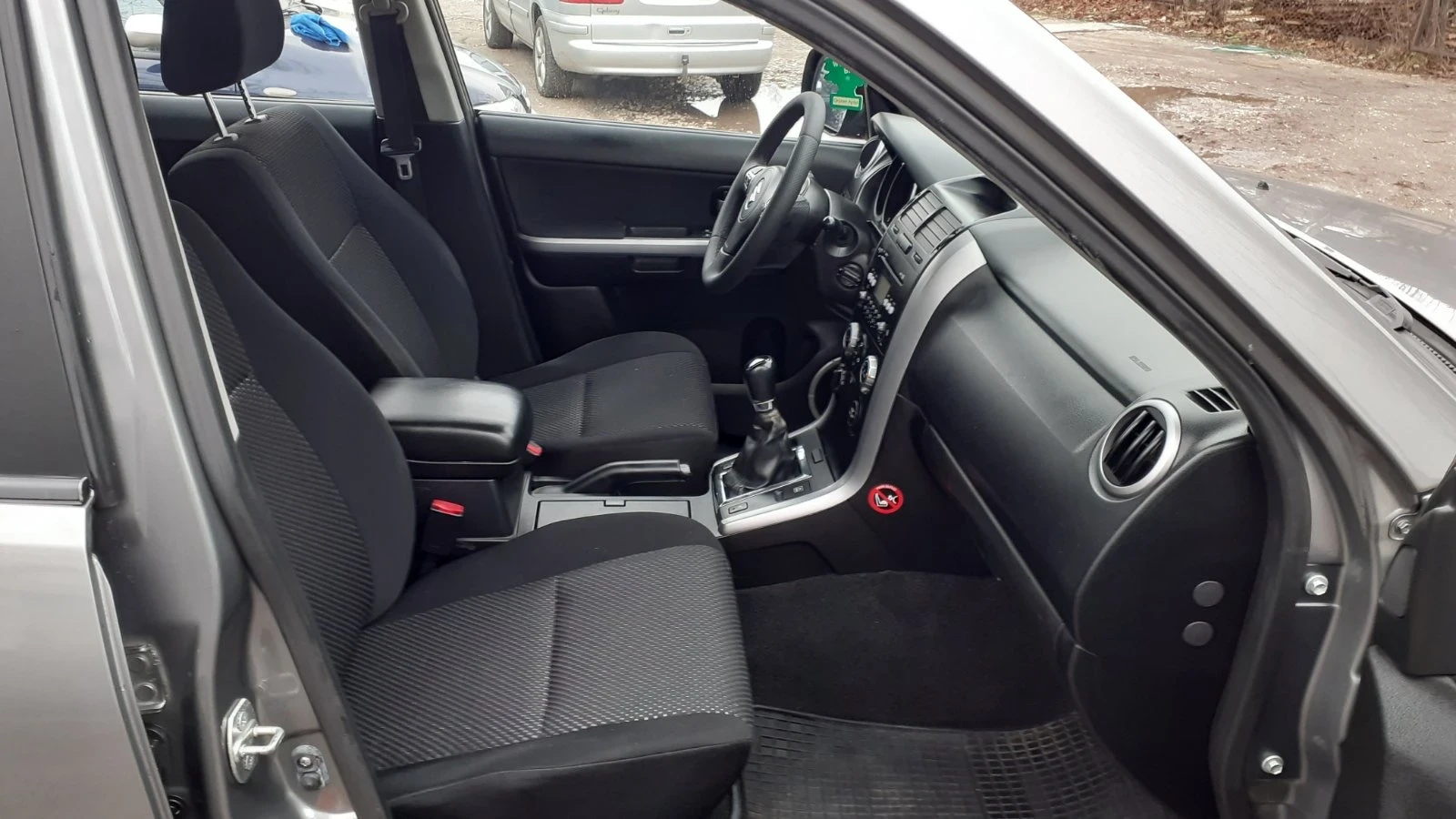 Suzuki Grand vitara, снимка 5 - Автомобили и джипове - 53620903