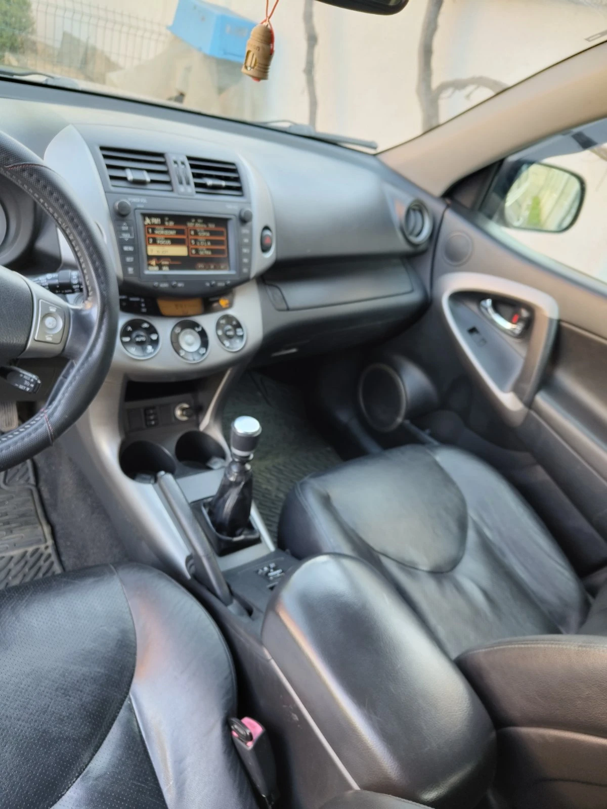 Toyota Rav4, снимка 7 - Автомобили и джипове - 54065711