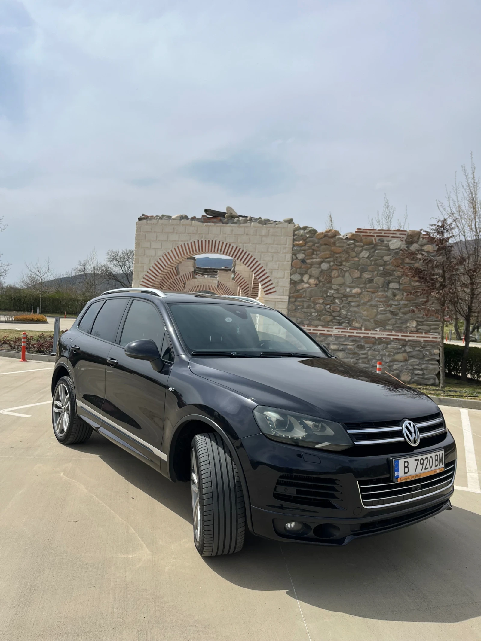 VW Touareg 4.2TDI, снимка 2 - Автомобили и джипове - 54221098