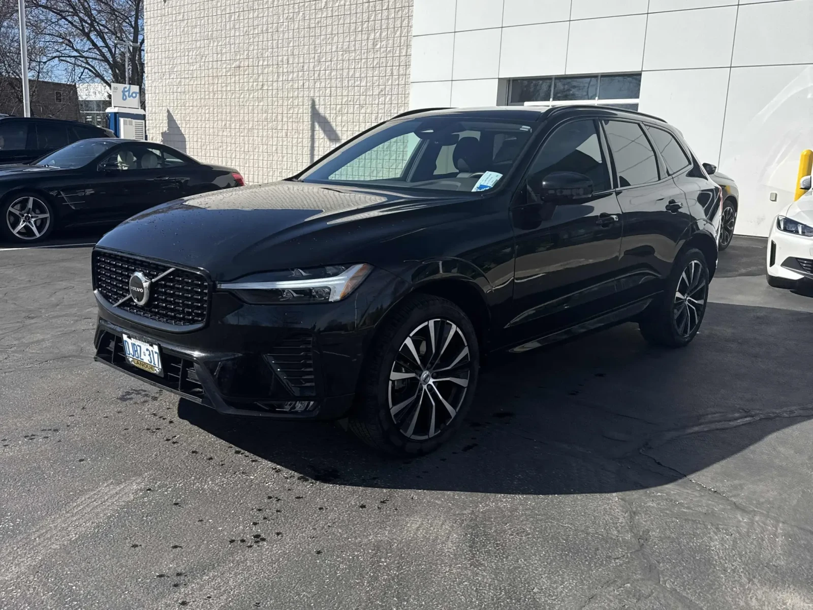Volvo XC60 Plus Dark Theme * * CARFAX * * АВТО КРЕДИТ * * 