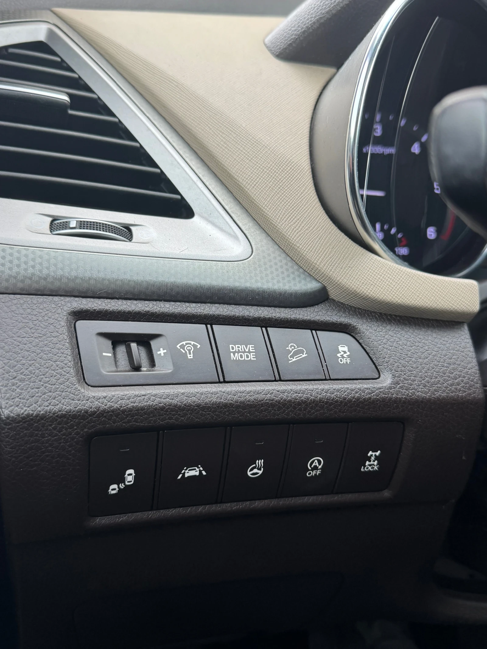Hyundai Santa fe Full + Full , снимка 9 - Автомобили и джипове - 54451304