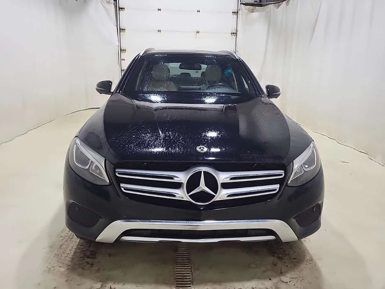 Mercedes-Benz GLC 300 PANORAMA| 360 КАМЕРИ| 2 КЛЮЧА| CARFAX, снимка 3 - Автомобили и джипове - 54606459