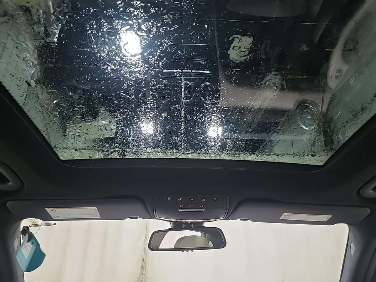 Mercedes-Benz GLC 300 PANORAMA| 360 КАМЕРИ| 2 КЛЮЧА| CARFAX, снимка 13 - Автомобили и джипове - 54606459