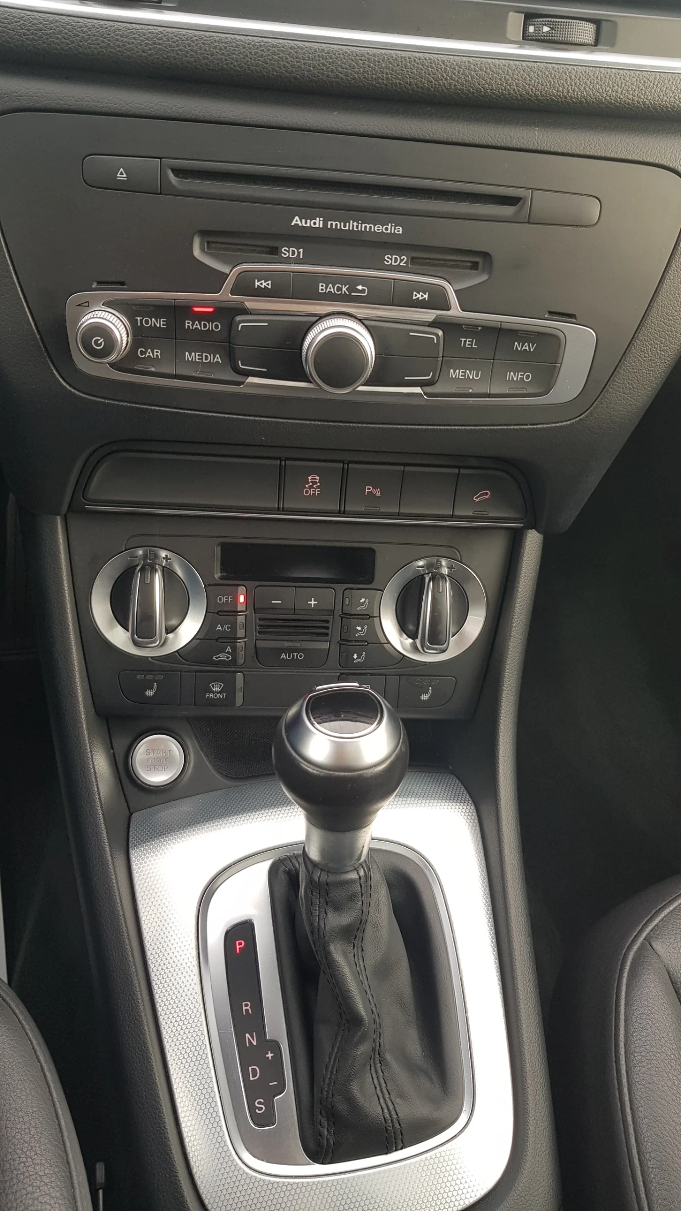 Audi Q3, снимка 8 - Автомобили и джипове - 54745376