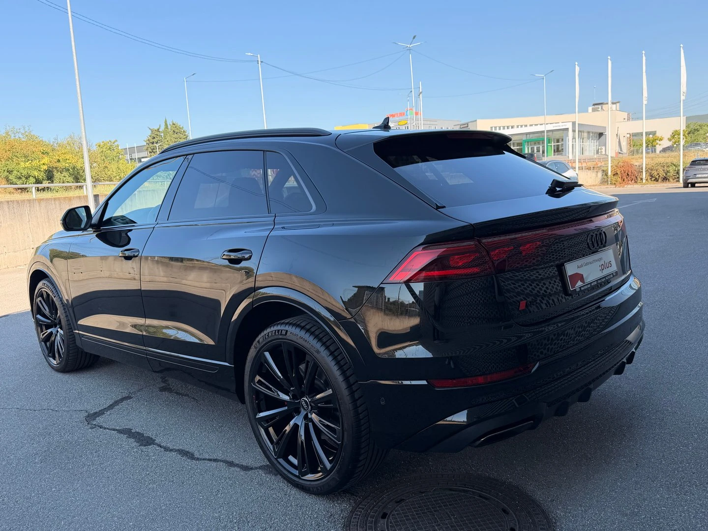 Audi Q8, снимка 4 - Автомобили и джипове - 55901336