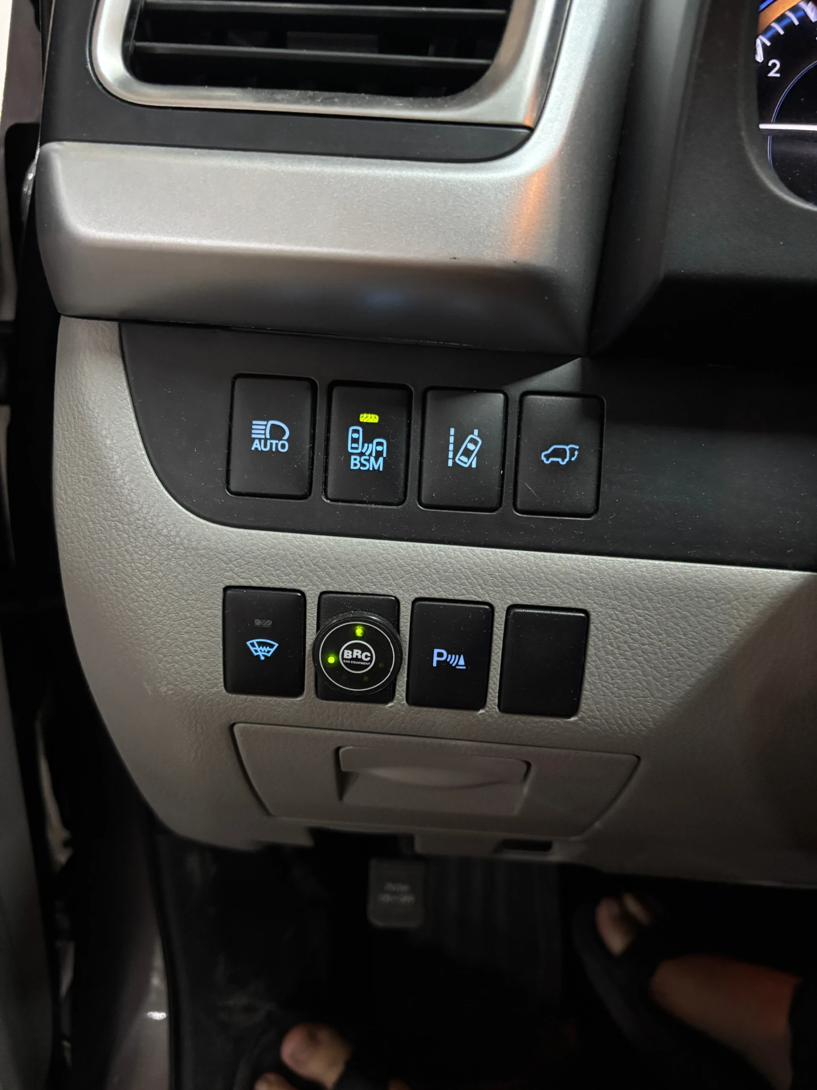 Toyota Highlander LIMITED, снимка 7 - Автомобили и джипове - 55880041