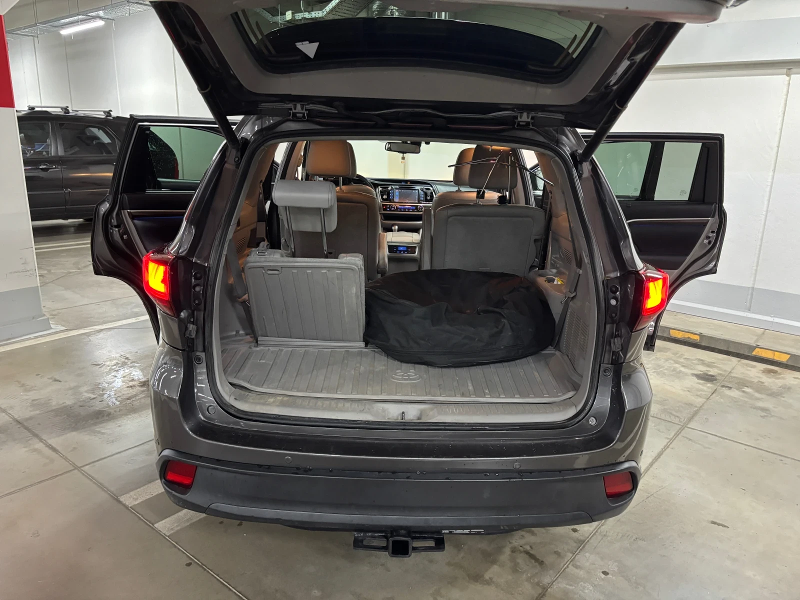 Toyota Highlander LIMITED, снимка 17 - Автомобили и джипове - 55880041