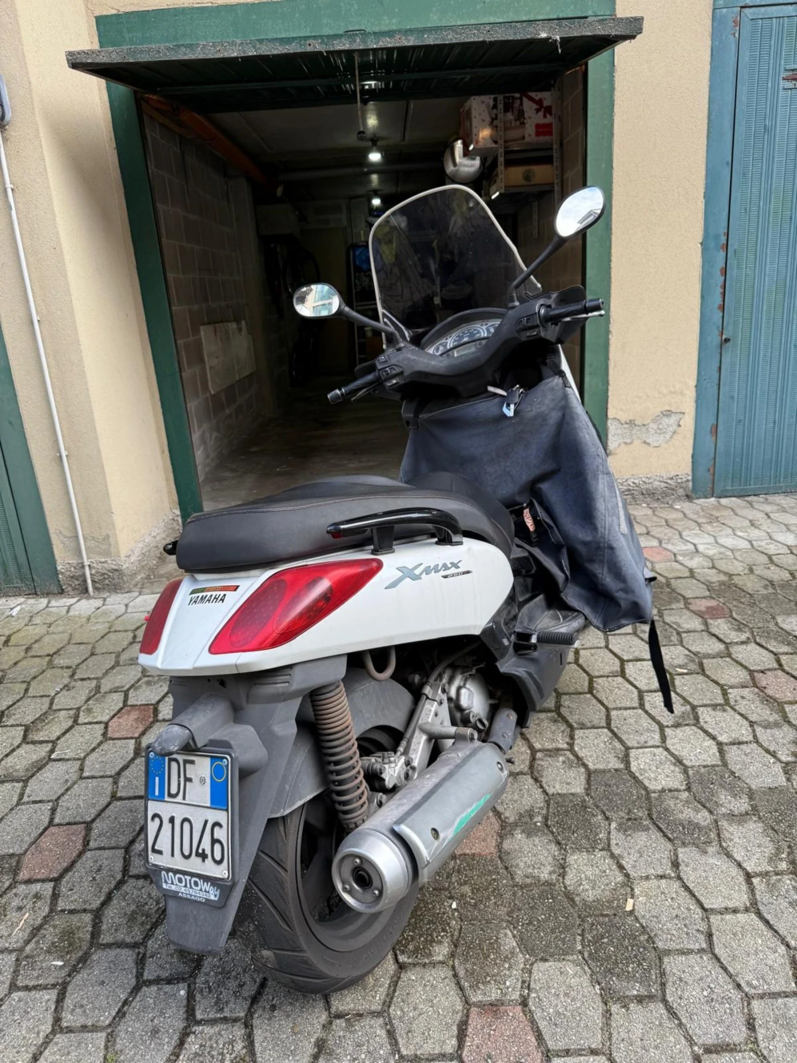 Yamaha Black X-Max X-max 250 cc - изображение 4
