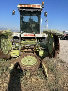      Claas Jaguar