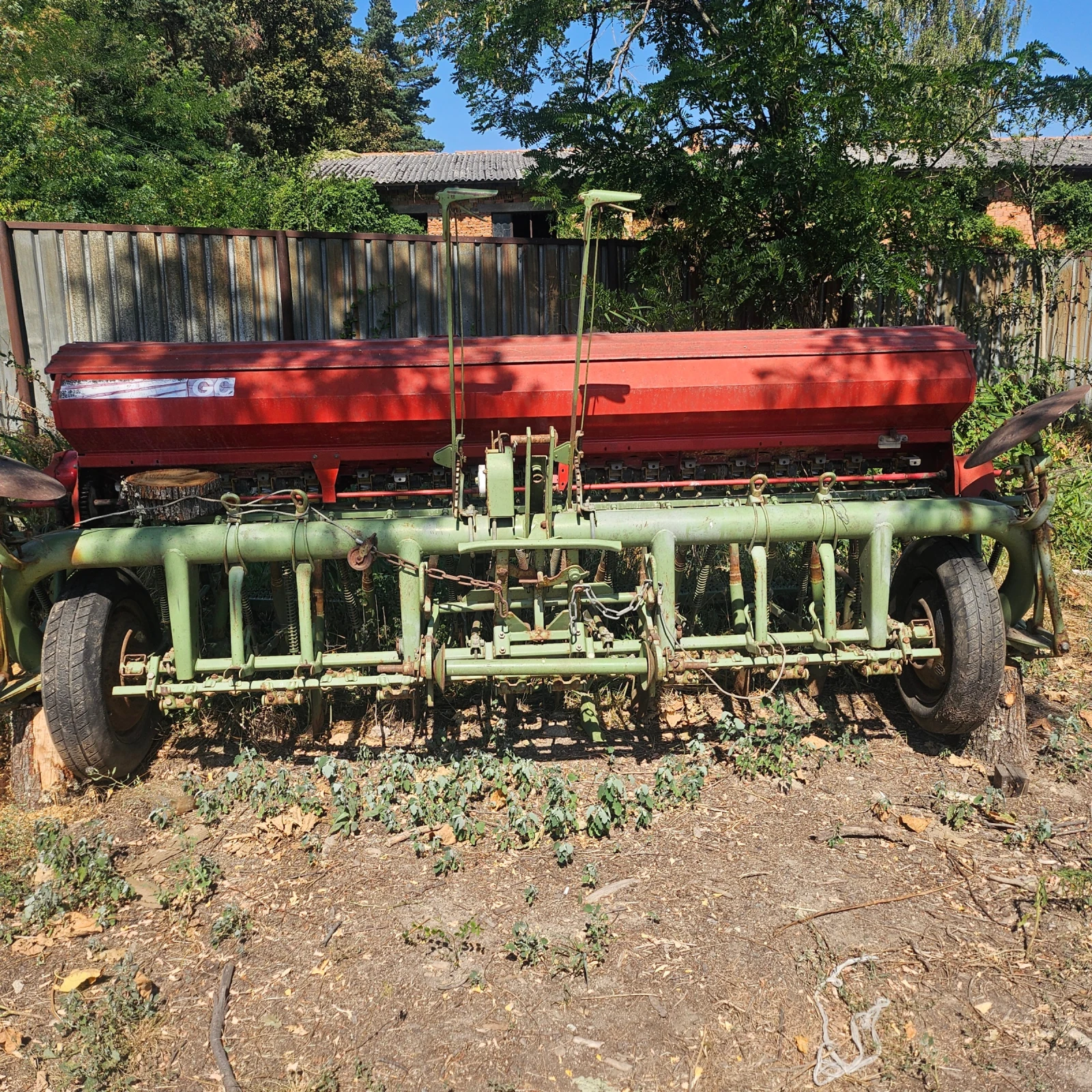 Сеялка Nodet 330