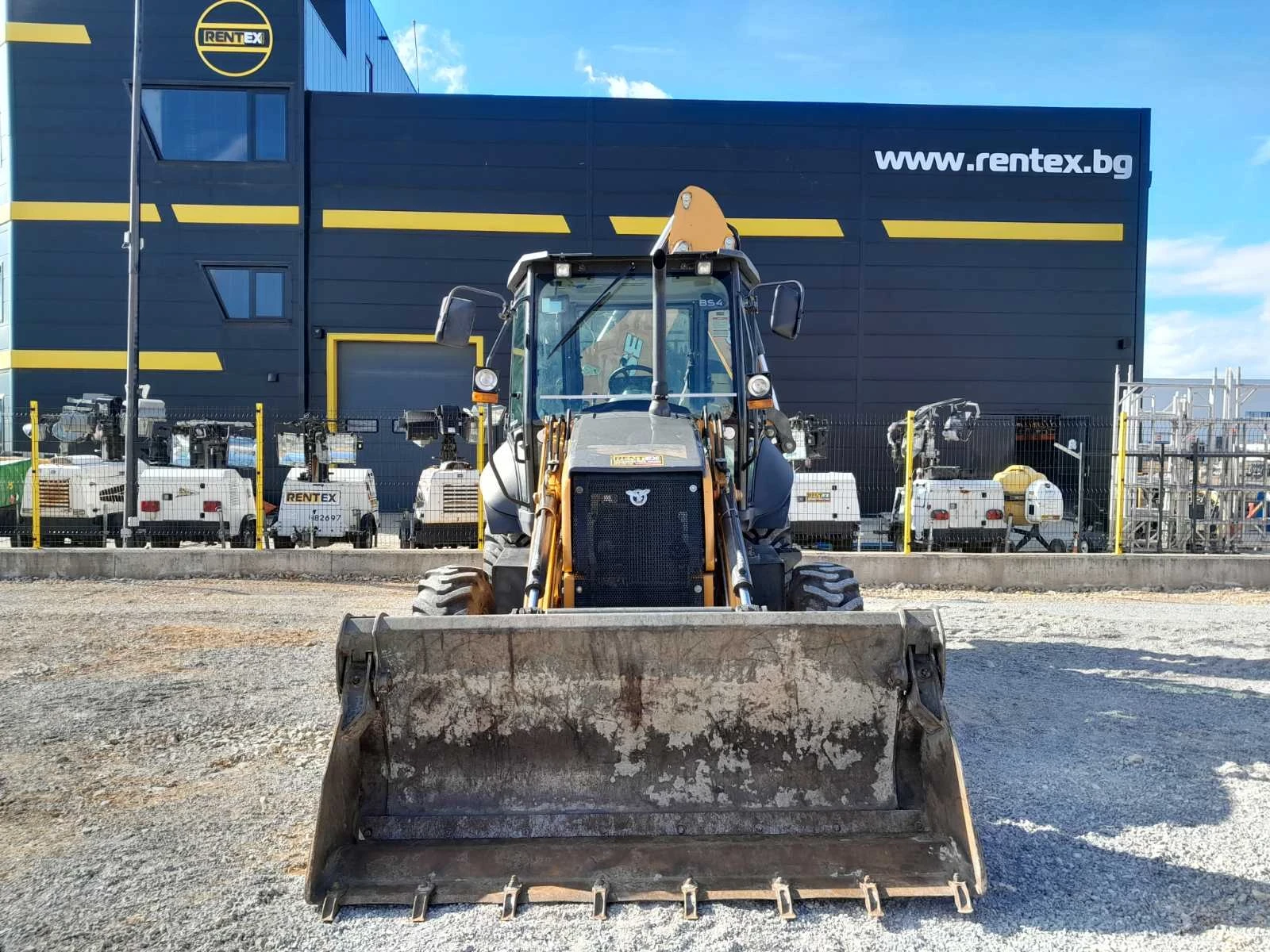 ����� Case 770 FX-4WD 7600 ��., 2021 �. | Mobile.bg � ����������� 2