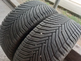 Гуми Всесезонни 235/45R19, снимка 1