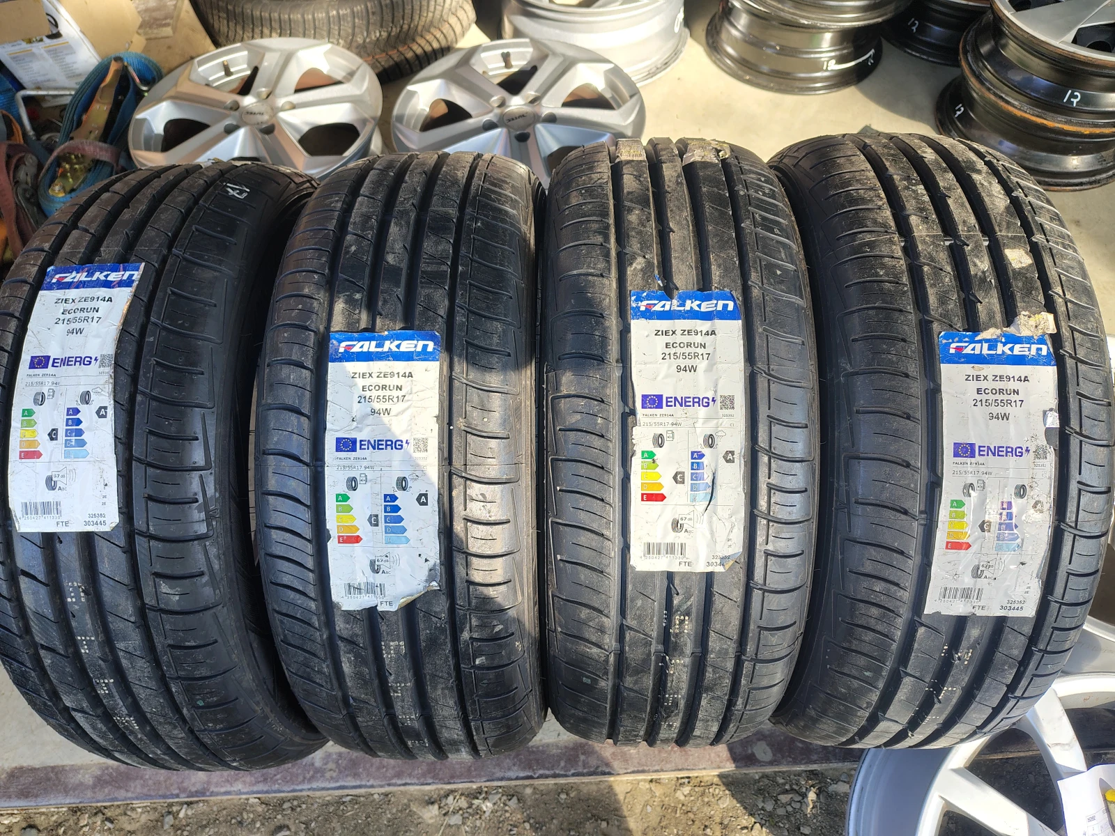 Гуми Летни 215/55R17