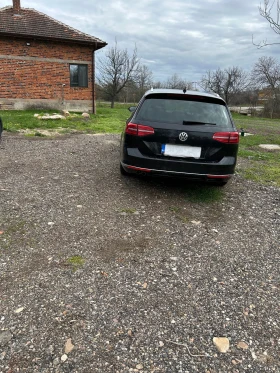 VW Passat Комби, снимка 11