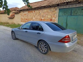 Mercedes-Benz C 180, снимка 13