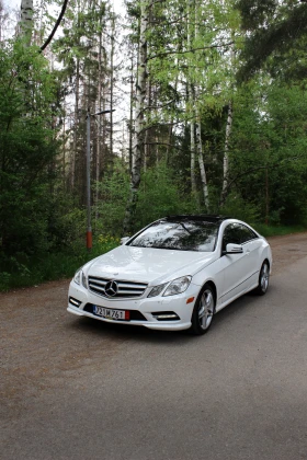 Обява за продажба на Mercedes-Benz E 500 AMG* COUPE* DESIGNO* HARMAN* ПОДГРЕВ* ПАНО*  ~22 000 лв. - изображение 2