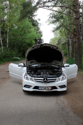Обява за продажба на Mercedes-Benz E 500 AMG* COUPE* DESIGNO* HARMAN* ПОДГРЕВ* ПАНО*  ~22 000 лв. - изображение 3