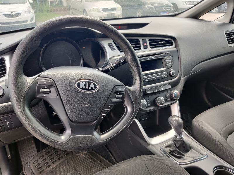 Kia Ceed 1.4, снимка 9 - Автомобили и джипове - 46186992