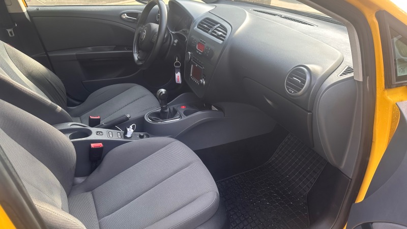 Seat Leon, снимка 11 - Автомобили и джипове - 45852107