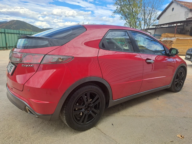 Honda Civic 1.8i-vitec* Автоматик* Facelift, снимка 2 - Автомобили и джипове - 47536299