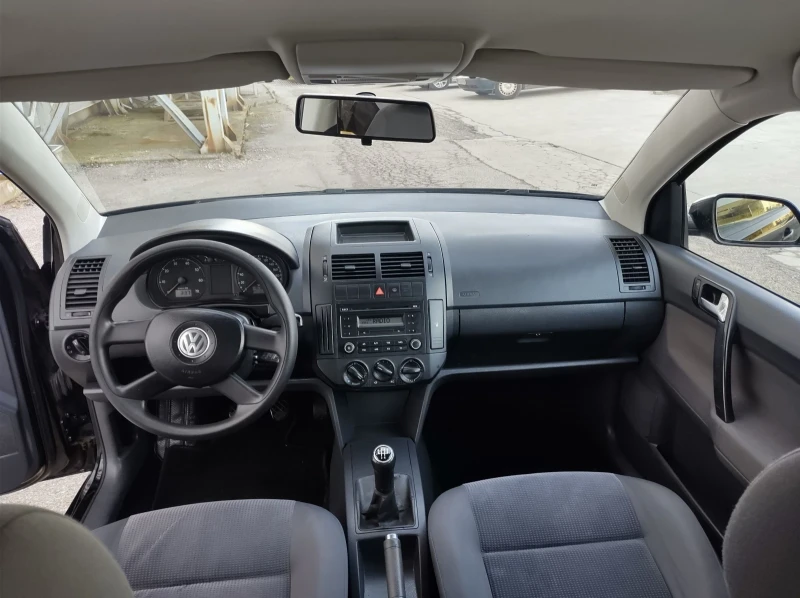 VW Polo 1.2i, снимка 8 - Автомобили и джипове - 49128332