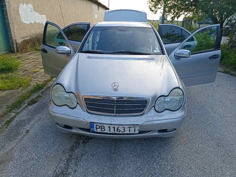 Mercedes-Benz C 180, снимка 10 - Автомобили и джипове - 49564032