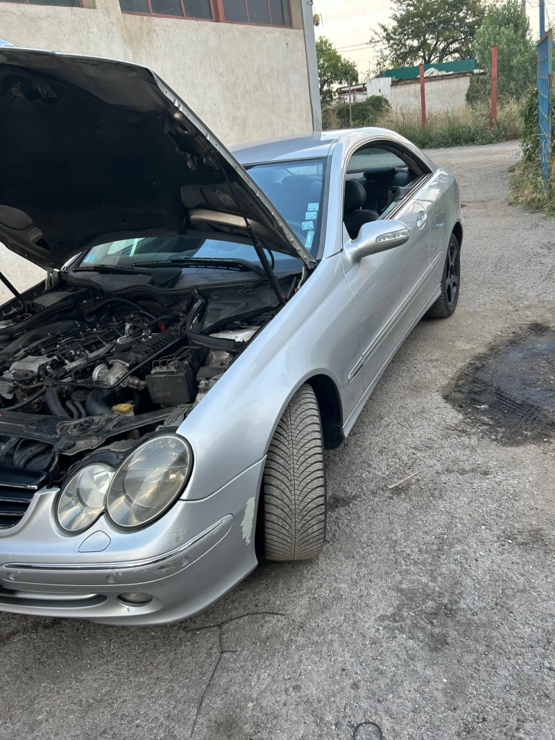 Mercedes-Benz CLK 270 cdi, снимка 12 - Автомобили и джипове - 52657454