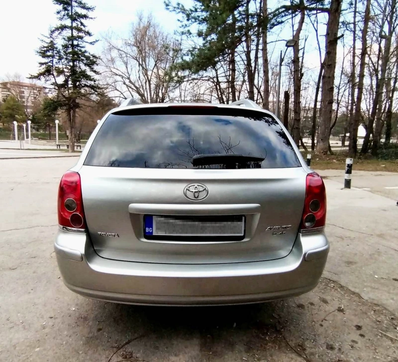 Toyota Avensis D4D, снимка 5 - Автомобили и джипове - 52907674