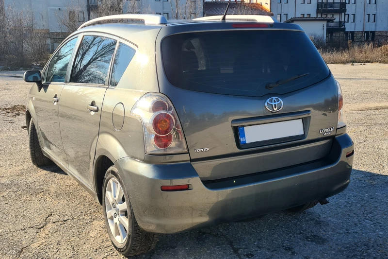 Toyota Corolla verso 1.8vvti LPG, снимка 3 - Автомобили и джипове - 52864626