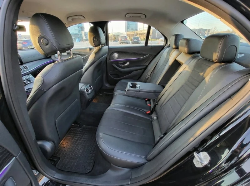 Mercedes-Benz E 400 4MATIC EXCLUSIVE BUSINESS+ Night Package, снимка 12 - Автомобили и джипове - 52944661