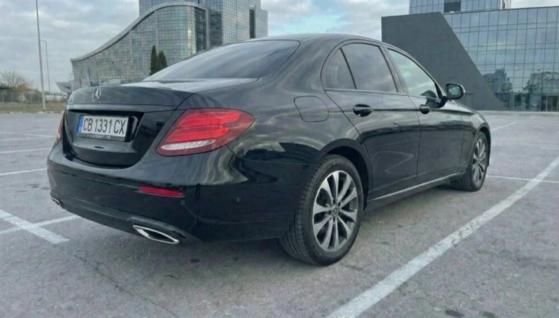 Mercedes-Benz E 400 4MATIC EXCLUSIVE BUSINESS+ Night Package, снимка 6 - Автомобили и джипове - 52944661