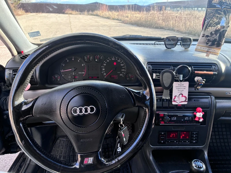 Audi A4 1.8T Quattro, снимка 8 - Автомобили и джипове - 52957911
