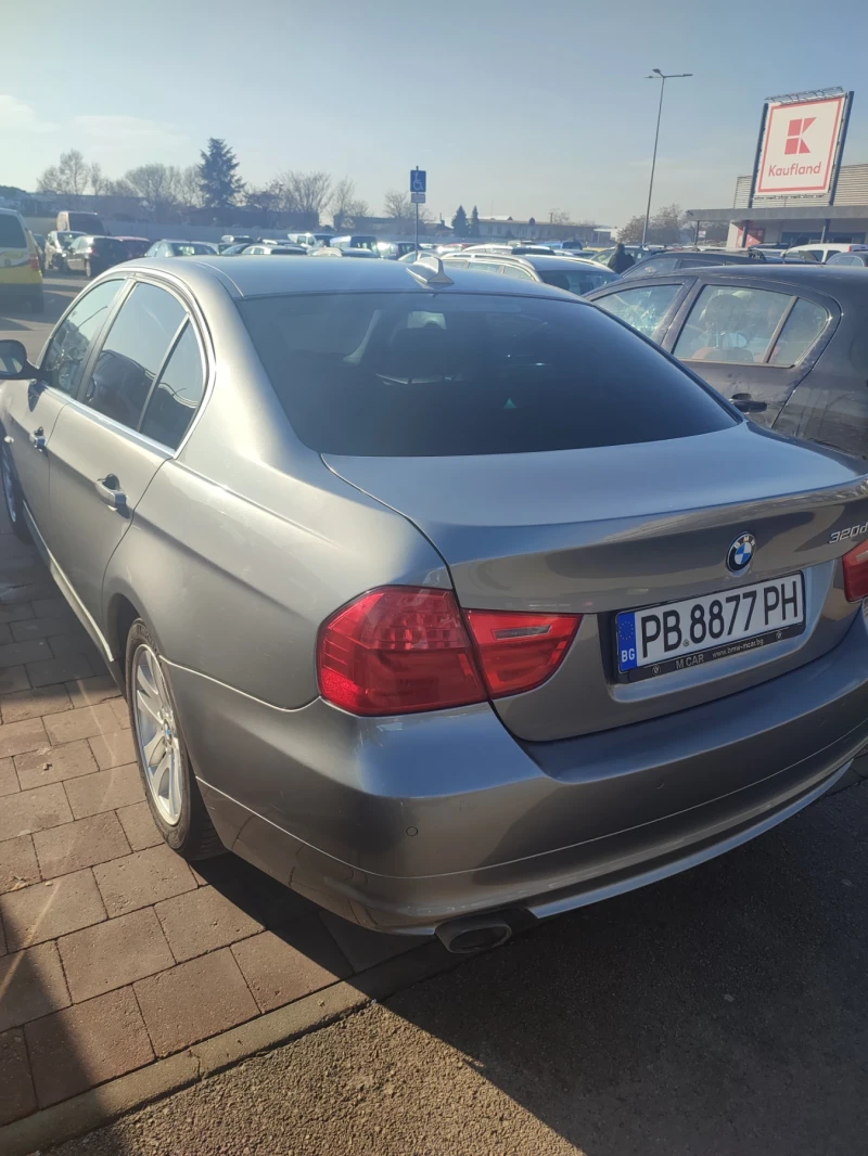BMW 320, снимка 3 - Автомобили и джипове - 53144401