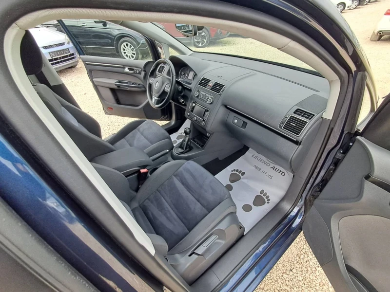 VW Touran 2.0TDI HIGHLINE, снимка 11 - Автомобили и джипове - 53415562