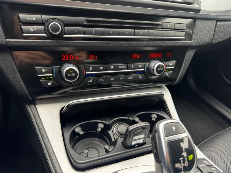 BMW 535 d xDrive M-Sport PANO HUD Обдухване HiFi Camera, снимка 10 - Автомобили и джипове - 53453501