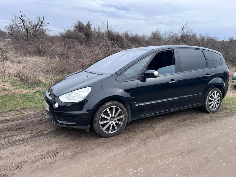 Ford S-Max 2.0 D AUTOMAT Всички Екстри 7 местен, снимка 2 - Автомобили и джипове - 53595149